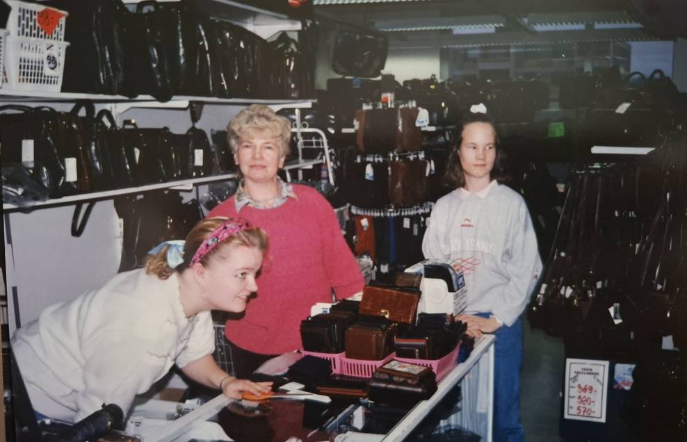 Le colleghe di Satu Bianchi a Mannerlaukku in Finlandia, a dimostrazione di una solida esperienza decennale nel retail.