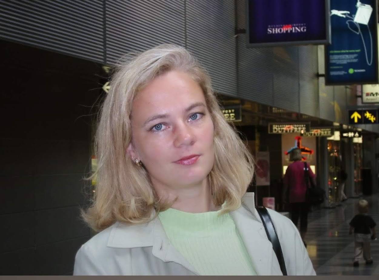 Satu Bianchi a Helsinki nel 2001, un ritratto che mostra la sua professionalità durante il periodo lavorativo in Finlandia.